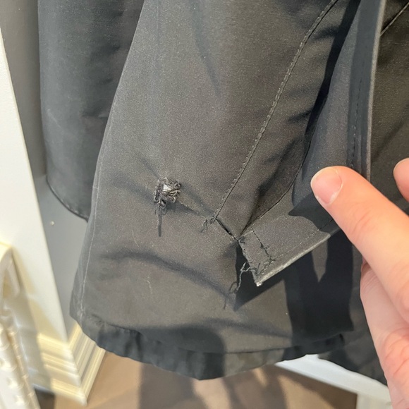 Small Men’s Canada Goose GARIBALDI PARKA - Picture 9 of 12